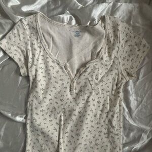 Brandy Melville Cream Floral Crop Top